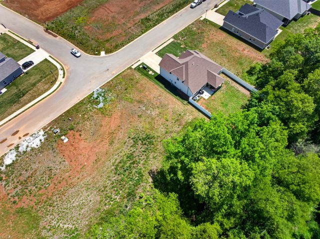 376 Kildeer Dr, Clarksville, TN 37040