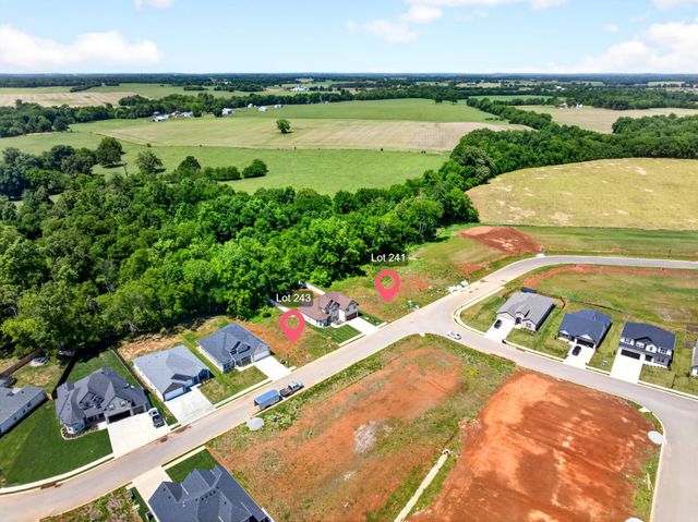 376 Kildeer Dr, Clarksville, TN 37040