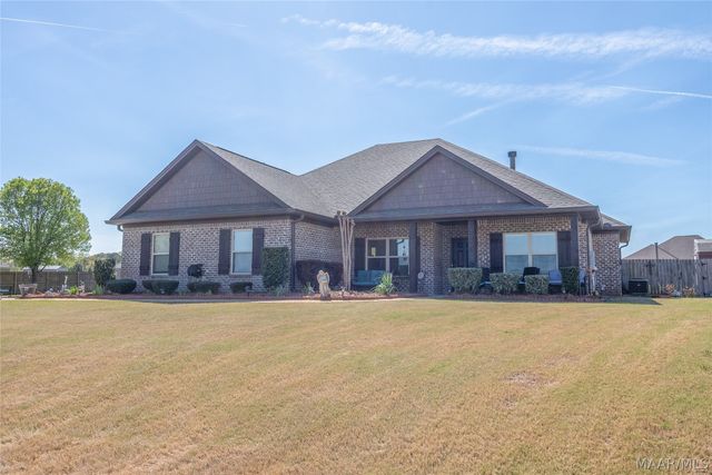 54 Sunnybrook Drive, Deatsville, AL 36022