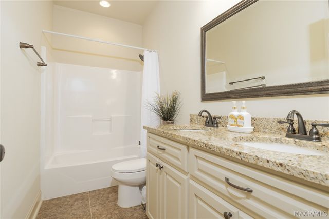 54 Sunnybrook Drive, Deatsville, AL 36022