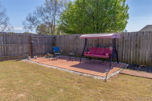 54 Sunnybrook Drive, Deatsville, AL 36022