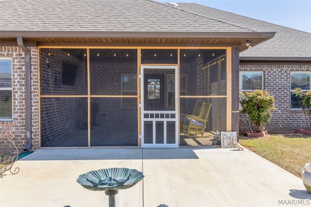 54 Sunnybrook Drive, Deatsville, AL 36022