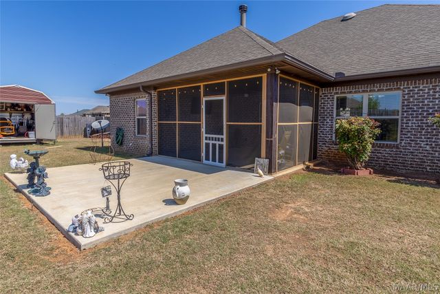 54 Sunnybrook Drive, Deatsville, AL 36022