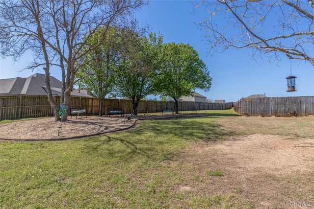 54 Sunnybrook Drive, Deatsville, AL 36022