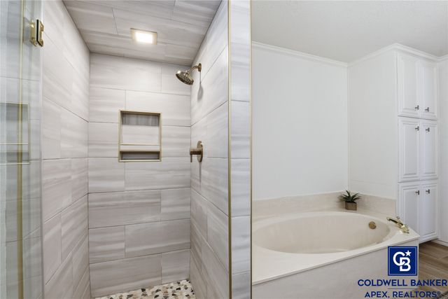 703 Brandon Drive, Cleburne, TX 76033