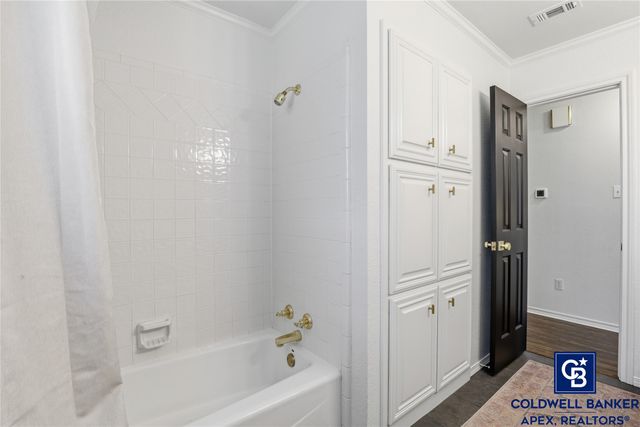 703 Brandon Drive, Cleburne, TX 76033