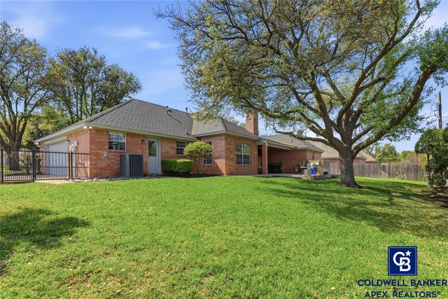 703 Brandon Drive, Cleburne, TX 76033