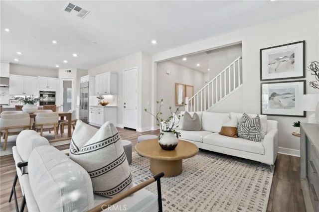 624 Pelion, Lake Forest, CA 92630