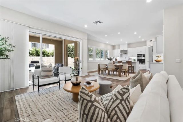 624 Pelion, Lake Forest, CA 92630