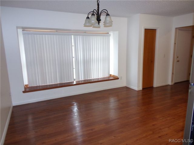 100 E Knightsbridge Place, Lecanto, FL 34461