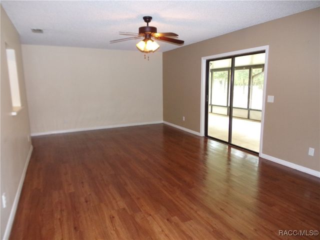 100 E Knightsbridge Place, Lecanto, FL 34461