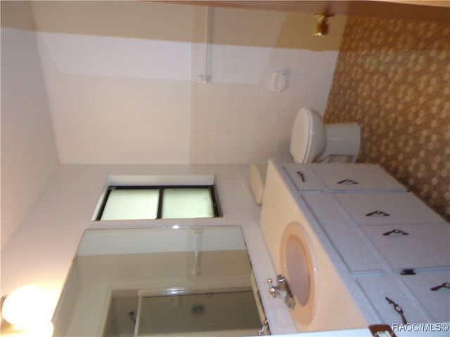 100 E Knightsbridge Place, Lecanto, FL 34461