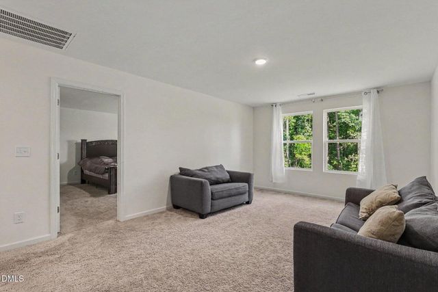 900 Berkeley Glen Road, Zebulon, NC 27597