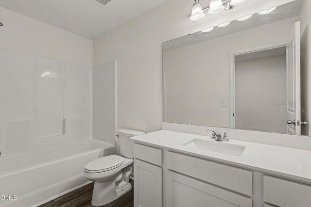 900 Berkeley Glen Road, Zebulon, NC 27597