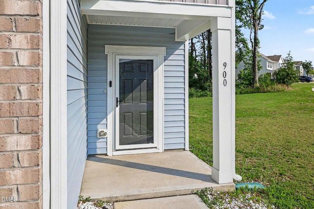 900 Berkeley Glen Road, Zebulon, NC 27597