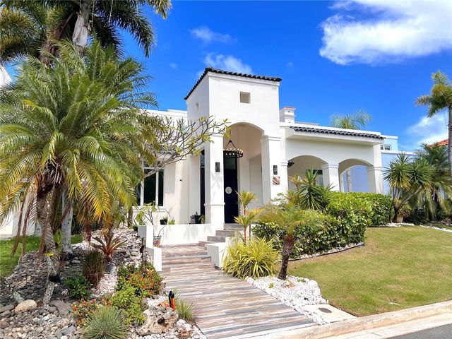 3 MALACHITE, Vega Alta, PR 00692