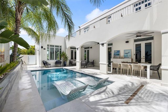 3 MALACHITE, Vega Alta, PR 00692