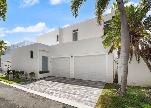 3 MALACHITE, Vega Alta, PR 00692