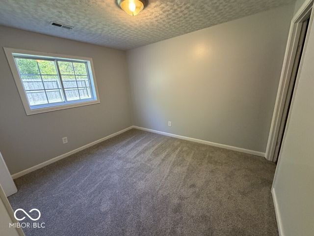 1006 E Walnut Street, Frankton, IN 46044