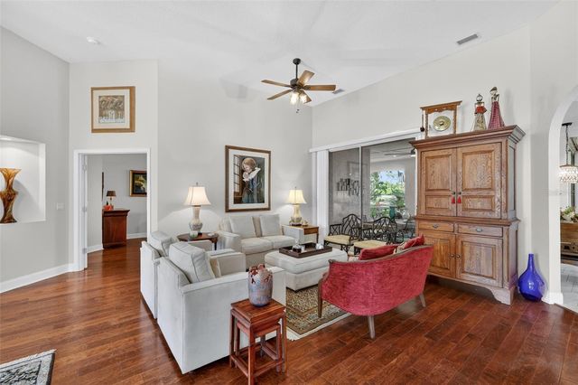 1760 EDGEWATER DRIVE, Mount Dora, FL 32757