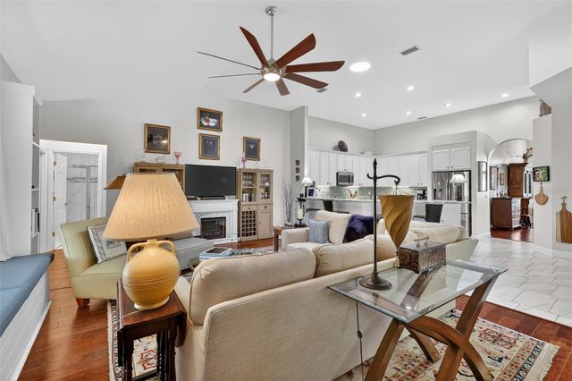 1760 EDGEWATER DRIVE, Mount Dora, FL 32757