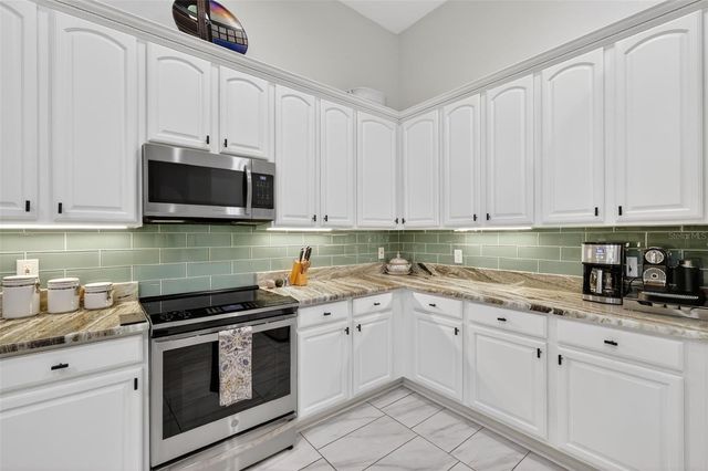 1760 EDGEWATER DRIVE, Mount Dora, FL 32757