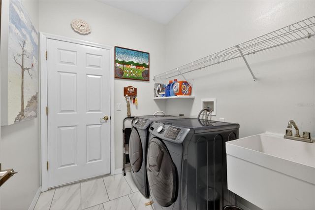 1760 EDGEWATER DRIVE, Mount Dora, FL 32757