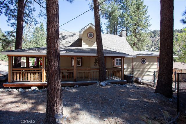 5881 Lone Pine Canyon, Wrightwood, CA 92397