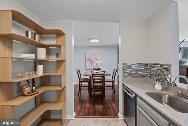 4561 INTERLACHEN CT #H, Alexandria, VA 22312