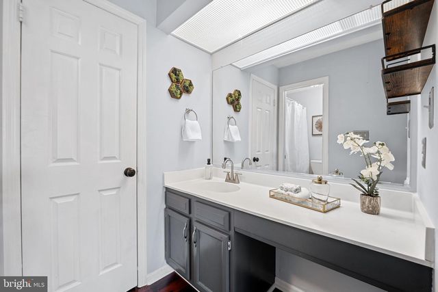 4561 INTERLACHEN CT #H, Alexandria, VA 22312