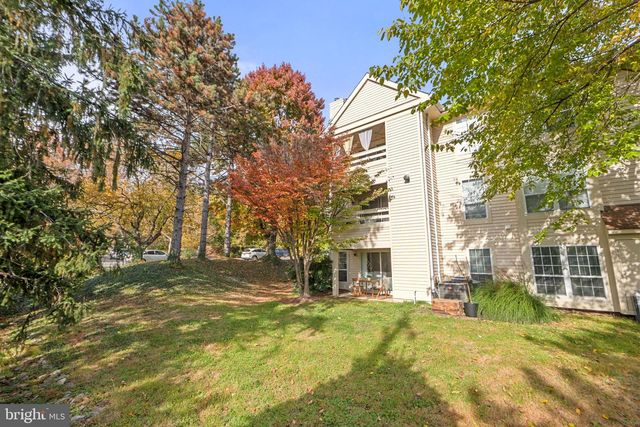 4561 INTERLACHEN CT #H, Alexandria, VA 22312