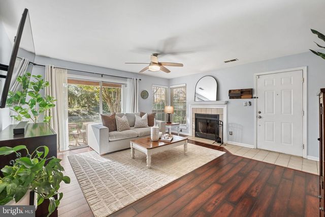 4561 INTERLACHEN CT #H, Alexandria, VA 22312