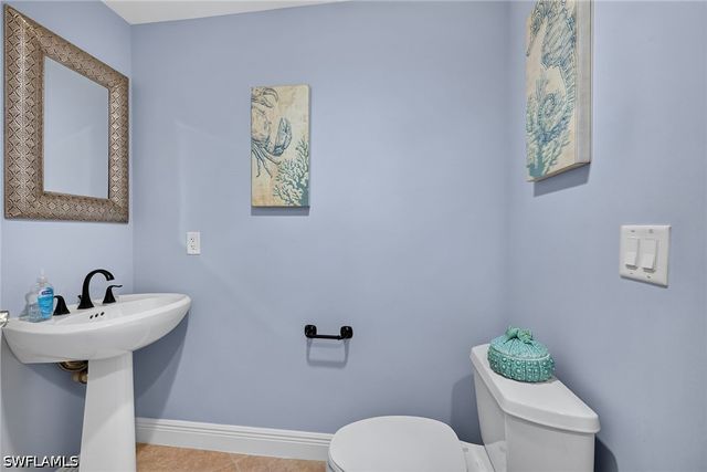 6081 Silver King BLVD 302, Cape Coral, FL 33914