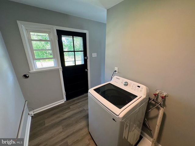 1015 ALCYON DR, Bellmawr, NJ 08031