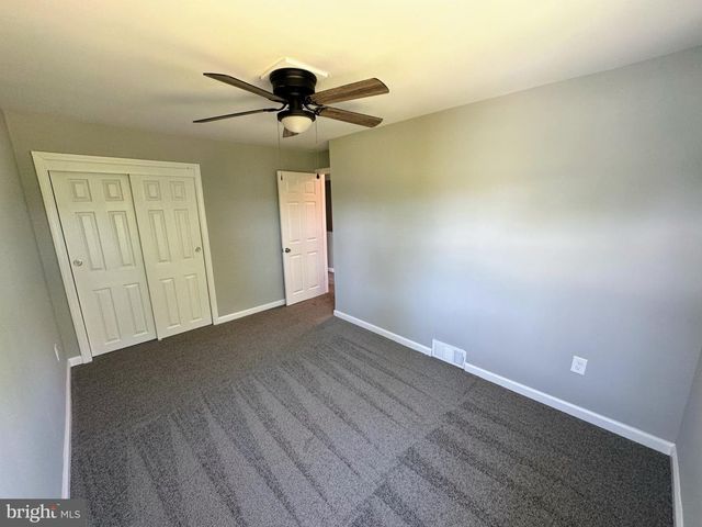 1015 ALCYON DR, Bellmawr, NJ 08031