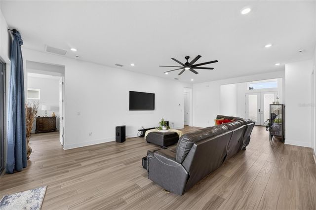 8634 DRUMMER PLANK DRIVE, Wesley Chapel, FL 33545