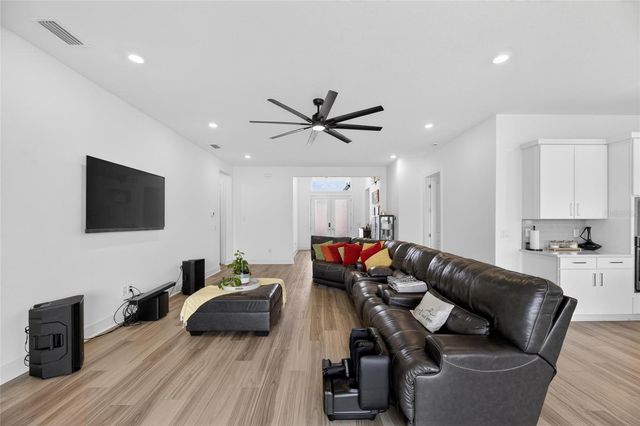 8634 DRUMMER PLANK DRIVE, Wesley Chapel, FL 33545