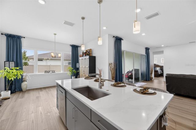 8634 DRUMMER PLANK DRIVE, Wesley Chapel, FL 33545