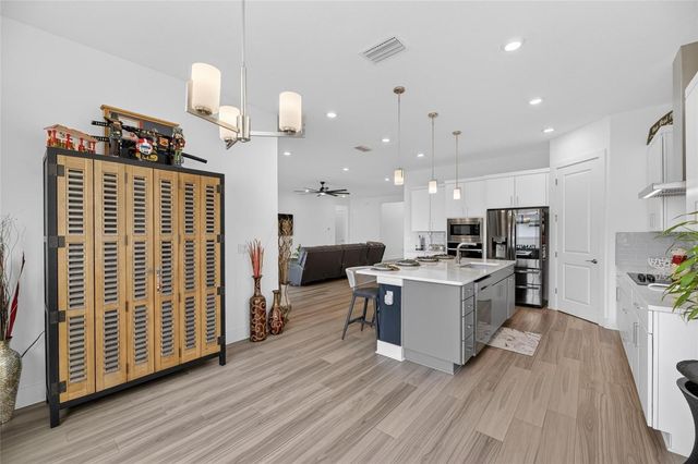 8634 DRUMMER PLANK DRIVE, Wesley Chapel, FL 33545