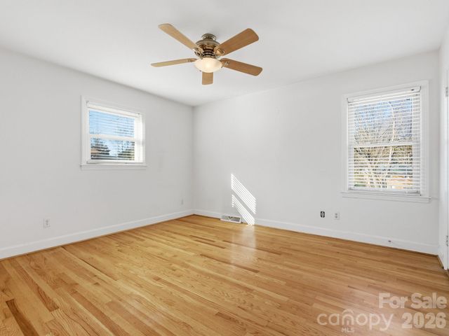 1537 Brookdale Avenue, Charlotte, NC 28210