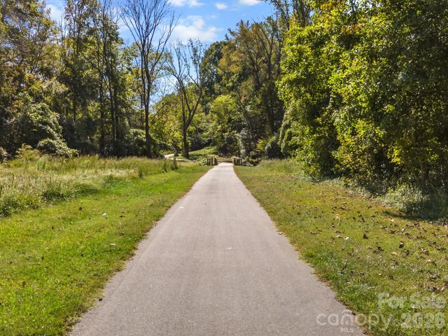 1537 Brookdale Avenue, Charlotte, NC 28210