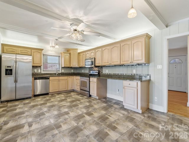 1537 Brookdale Avenue, Charlotte, NC 28210