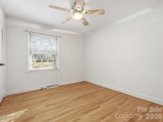 1537 Brookdale Avenue, Charlotte, NC 28210