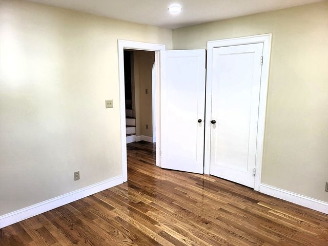 15 Warren St, Southbridge, MA 01550