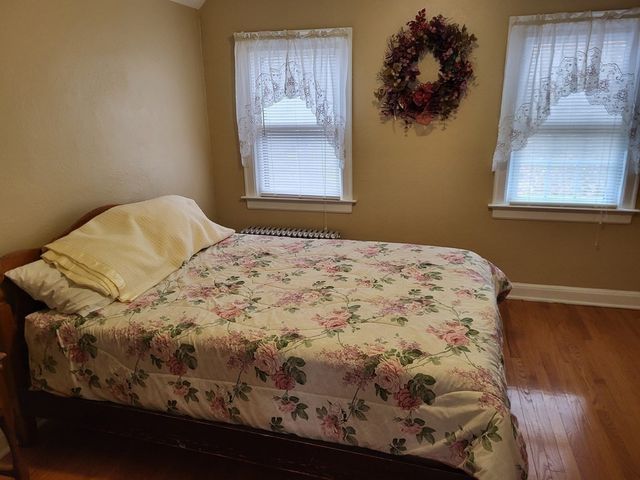 15 Warren St, Southbridge, MA 01550
