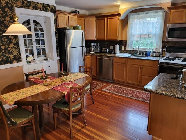 15 Warren St, Southbridge, MA 01550