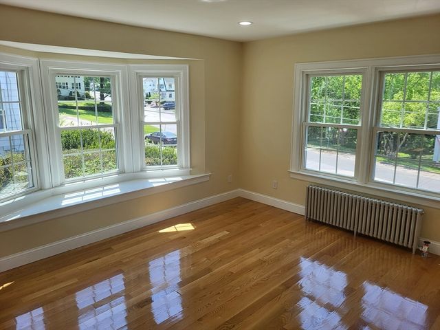 15 Warren St, Southbridge, MA 01550