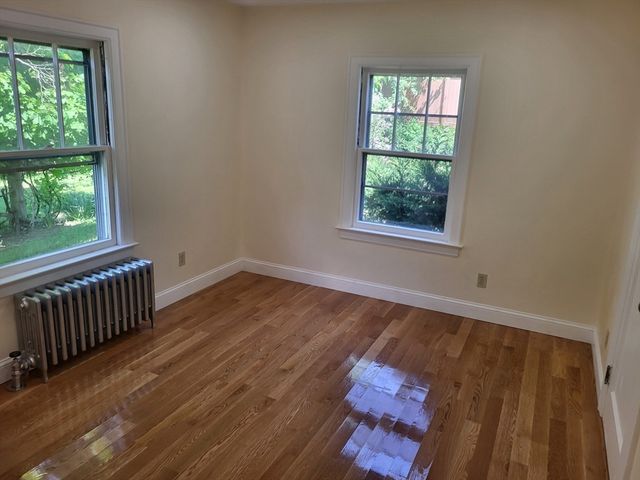 15 Warren St, Southbridge, MA 01550
