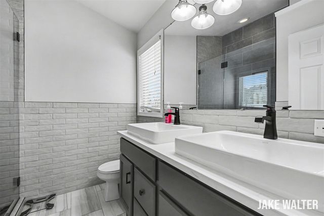 5314 S Silverstone Drive, Comstock Park, MI 49321