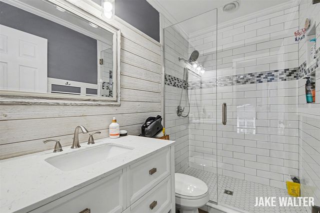 5314 S Silverstone Drive, Comstock Park, MI 49321